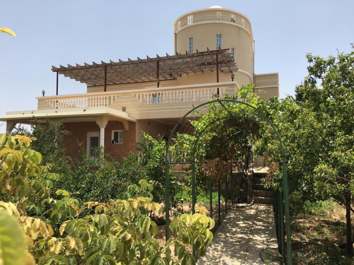 Villa Algbl Alakhdr Siq Sayq Exterior foto